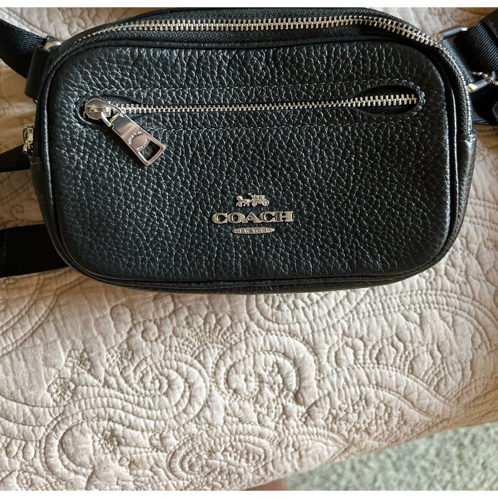 Authentic Coach sling bag